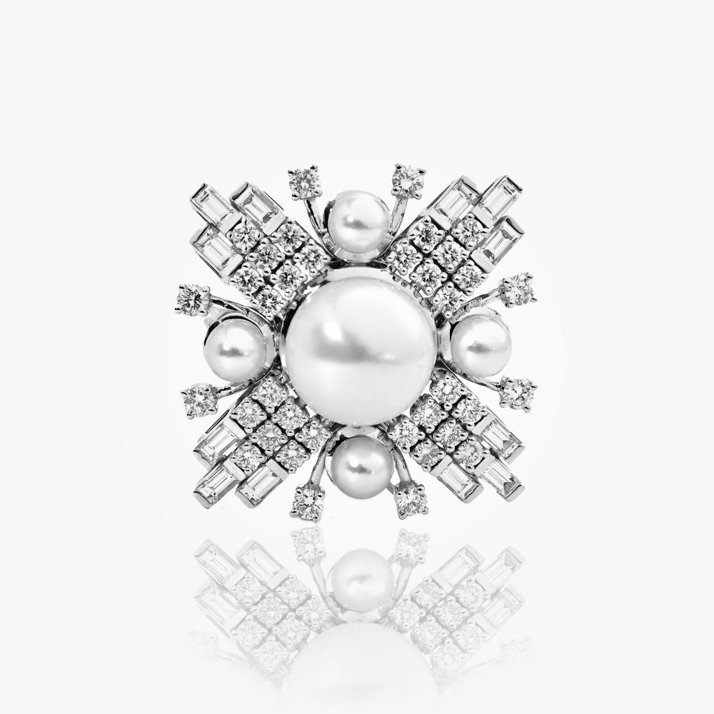 Large Pearl Star Lapel Pin